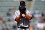 Giants Beat Rockies 4-2 (Images)