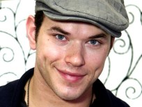'New Moon' Heartthrob Kellan Lutz Dishes on Crazy Fans