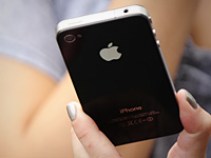 Apple Working on Universal SIM Card