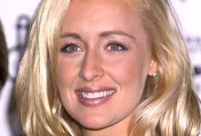 Mindy McCready Defends "Celebrity Rehab" Roomie Mackenzie Phillips