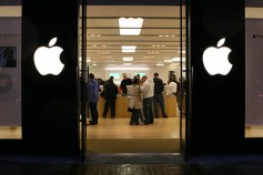 Apple Stores Cutting Back on Games