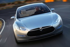 Tesla Inks Deal With Panasonic to Meet Order Demand