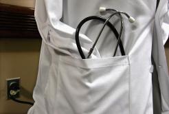 Bay Area Doctors Counsel Women Facing Genetic Markers