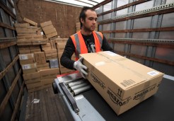 Amazon to Open Stores: Report