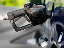 Use Your Phone to Find Cheap Gas
