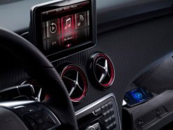 Mercedes-Benz Integrates Apple's Siri