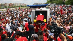 Striking Workers, Riot Police Face Off In Turkey