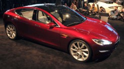 Tesla Zooms Past Controversy To Sell More Cars