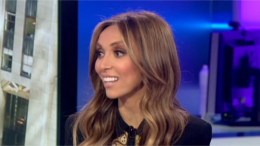 Oscars-2012-Giuliana Rancic