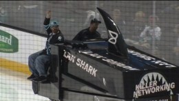 Man Battling Brain Cancer Has Dream Come True: Watching Sharks