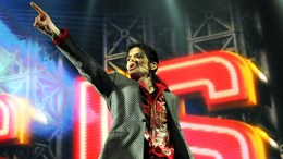 Jackson Concert Director Worked Without Contract