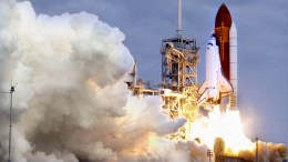 Space Shuttle Endeavour's Salute to Moffett