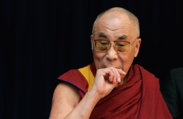 Dalai Lama Pays Stanford for Love Study