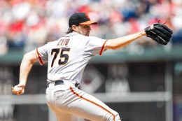 Giants 3, Phillies 4