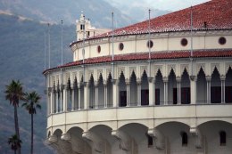 Change of Plans for Cruise Ships Brings Boom to Catalina