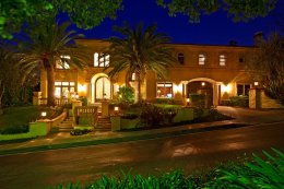 Charlie Sheen Buys a Winning Mansion