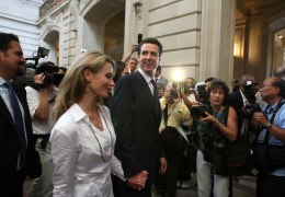 Newsom Open to Advice on Diapers, Feeding Et Al