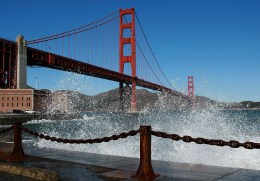 Next Tourist Trap: Top of Golden Gate Bridge