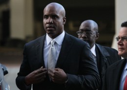 Prosecutor Calls Bonds' Defense "Ridiculous"