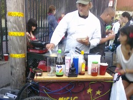 Magic Curry Man Gets New Cart