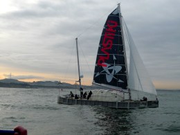 Plastiki Sets Sail for Sydney