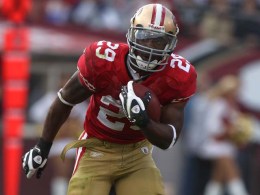 49ers Running Back Announces Retirement