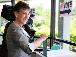 Fiorina Campaign Uses Feinstein's Words to Diss Boxer