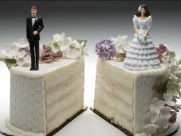 Divorce Lawyers Love Twitter, Facebook