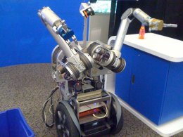 Robot Steals the Show at Intel Show-Off Day