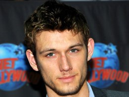 Alex Pettyfer Chats About His Leading Lady, Dianna Agron