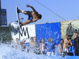 Screen Grabs: Sundaze at the Wave House