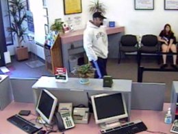 Bank Robber Confesses in Church