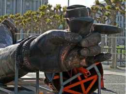Giant Budda Body Parts Appear Out of Nowhere