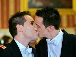 Gay Mormons Criticize Church Over Calif. Ballot Measure