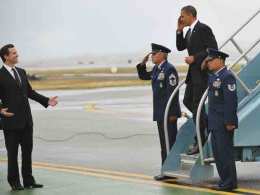 Obama Touches Down