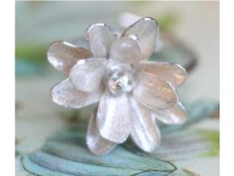 Full Bloom Flower Ring