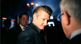 Penn Flexes His Oscar in SF