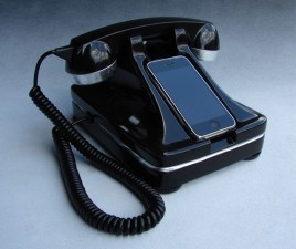iRetrofone Takes Your iPhone Back to Yesteryear