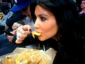 Celebrities Pigging Out: Kim Kardashian Chows Down