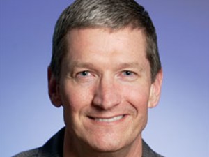 Apple: Worth $500 Billion and Mulling Dividend