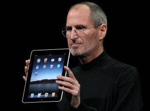 Apple Earnings Steadies Stock