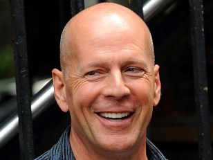 Bruce Willis Talks About Losing 20 Years for  "Surrogates"
