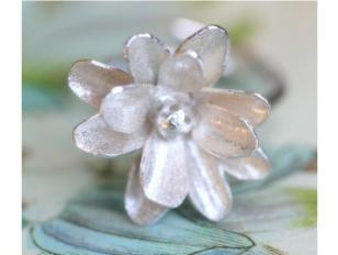 Full Bloom Flower Ring