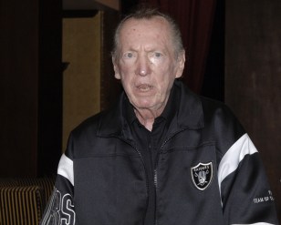 Al Davis Has Way Nicer Raiders Stuff Than You