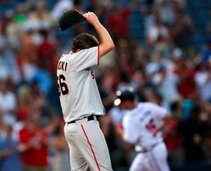 Sad Night for Big Sadowski, Giants Lose 8-1