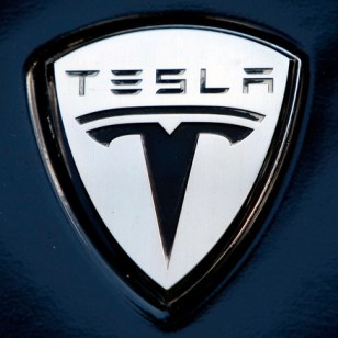 Tesla Owners Fight Over "Founder" Label