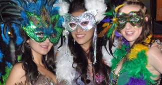 Gaslamp Mardi Gras 2012 Images