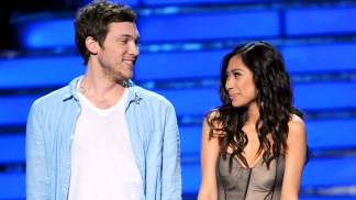 Phillip Phillips and Jessica Sanchez Battle It Out on "Idol" Finale