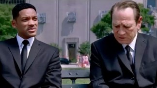 "Men in Black 3" Trailer Features Time Travel, Epic Tommy Lee Jones Impersonation