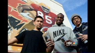 49er Vernon Davis Honored in SF Mission District